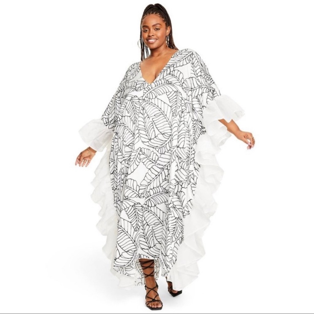 Brand new XXL kaftan from Fe Noel collection